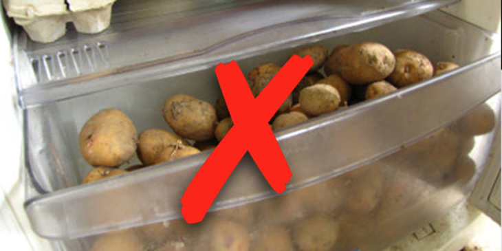 để khoai tây trong tủ lạnh là hoàn toàn sai lầm