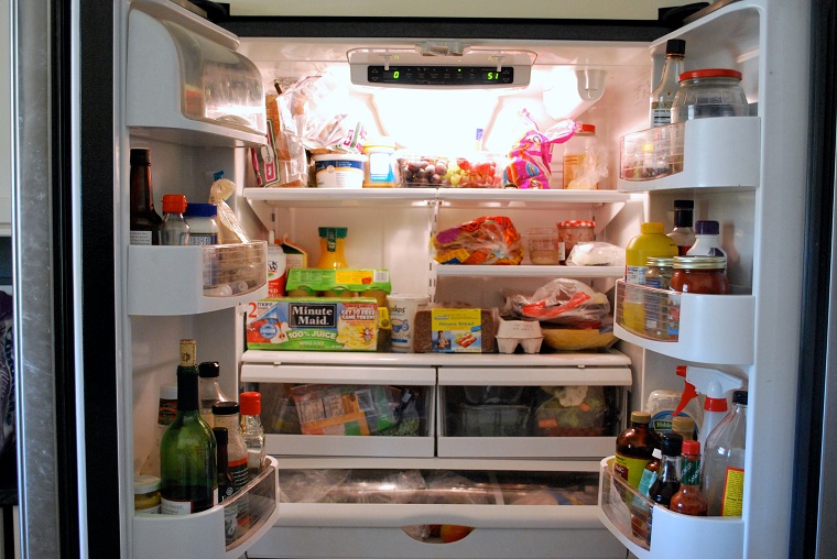 Cẩn thận nguy cơ ngộ độc vì trữ thức ăn trong tủ lạnh nhiều