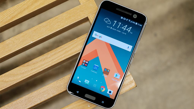 Mọi thứ trên HTC 10 đã quá tuyệt vời, chỉ thiếu một thiết kế đột phá