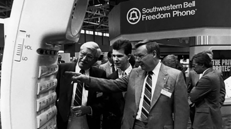 CES 1989 là nơi Điện thoại Tự do của Southwestern Bell ra đời