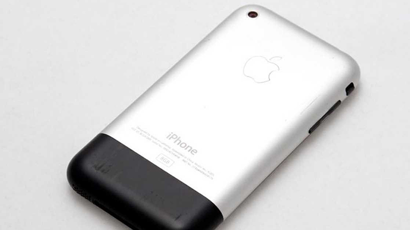 iPhone 2G có một máy ảnh... 2 MP chắc không đủ làm vừa lòng bạn!