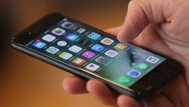 Cách xóa danh bạ trùng lặp trên iPhone đơn giản nhất Cách xóa danh bạ trùng lặp trên iPhone đơn giản nhất