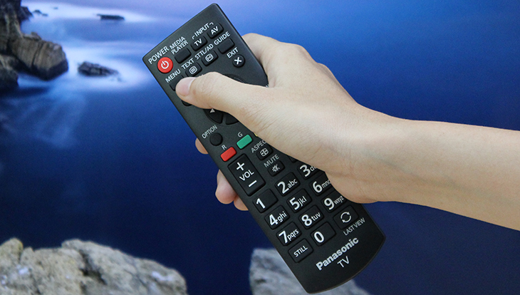 Cách sử dụng remote tivi Panasonic D300V, C400V, D400V > Nhấn nút MENU trên remote