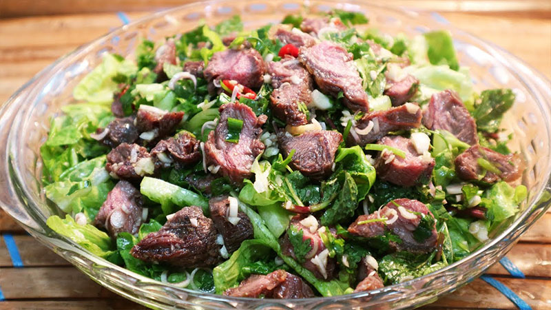 Salad trộn thịt bò