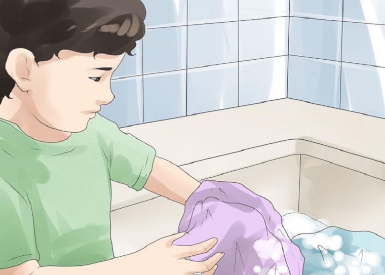 Dạy cho trẻ cách giặt đồ bằng tay