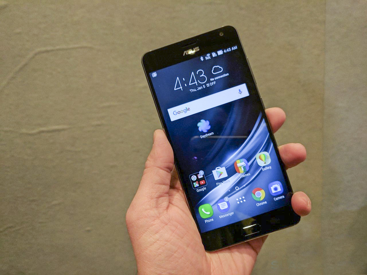 trên tay Zenfone AR