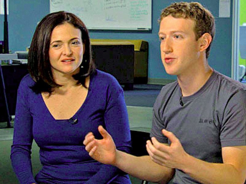 Sheryl Sandberg và Mark Zuckerberg