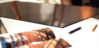 Ra mắt tivi OLED dán tường mỏng nhất thế giới - LG đang biến điều không thể thành có thể