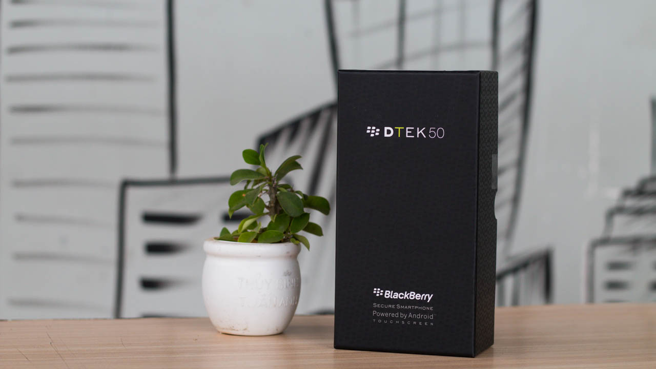 Hộp Blackberry DTEK50 Hộp Blackberry DTEK50