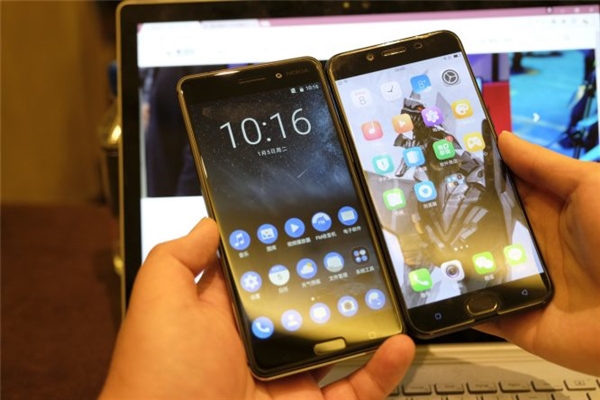 Cận cảnh hình ảnh trên tay Nokia 6: Snapdragon 430, giá 5.5 triệu đồng Cận cảnh hình ảnh trên tay Nokia 6: Snapdragon 430, giá 5.5 triệu đồng