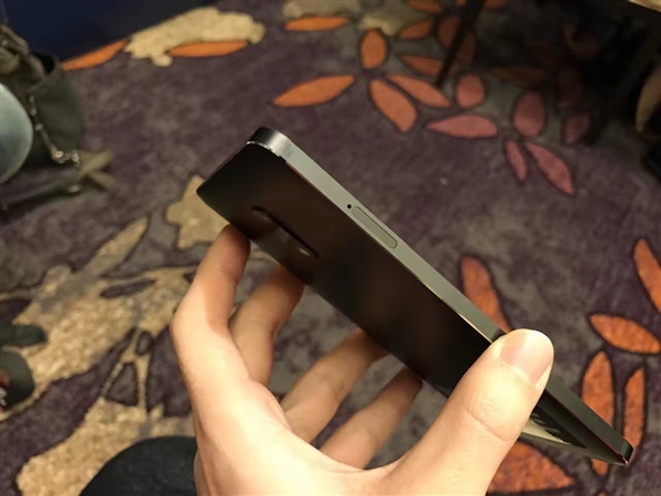 Cận cảnh hình ảnh trên tay Nokia 6: Snapdragon 430, giá 5.5 triệu đồng Cận cảnh hình ảnh trên tay Nokia 6: Snapdragon 430, giá 5.5 triệu đồng