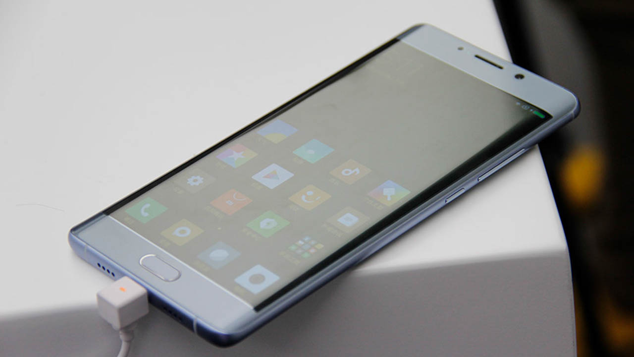 thiết kế Xiaomi Mi Note 2