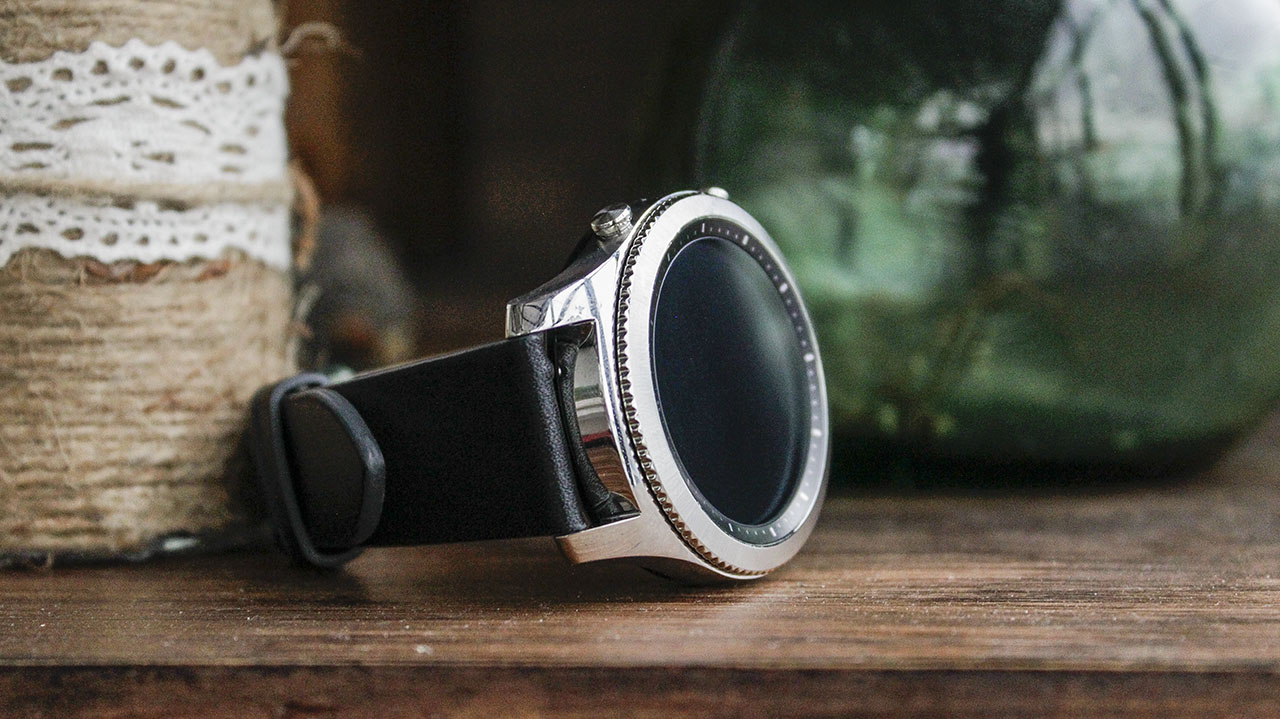 trên tay Gear S3 Classic