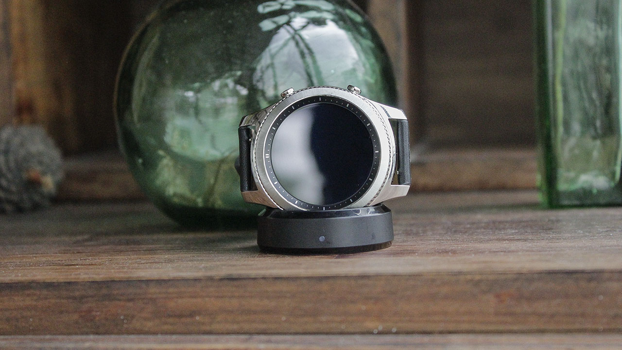 trên tay Gear S3 Classic