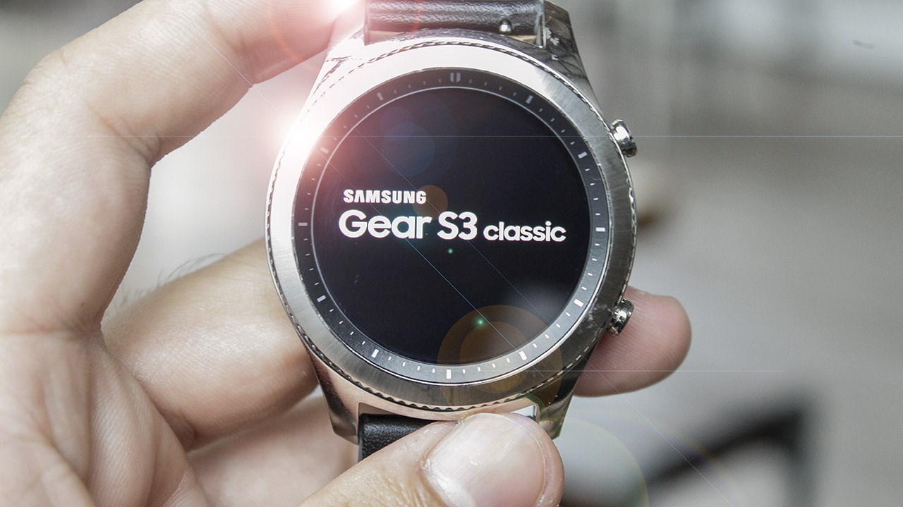 trên tay Gear S3 Classic