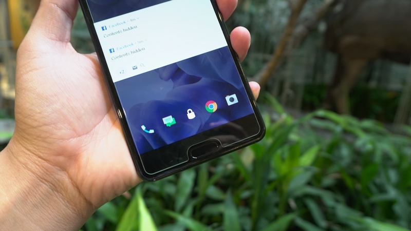 Hình ảnh trên tay bộ đôi HTC U Ultra và U Play đầu tiên tại Việt Nam Hình ảnh trên tay bộ đôi HTC U Ultra và U Play đầu tiên tại Việt Nam