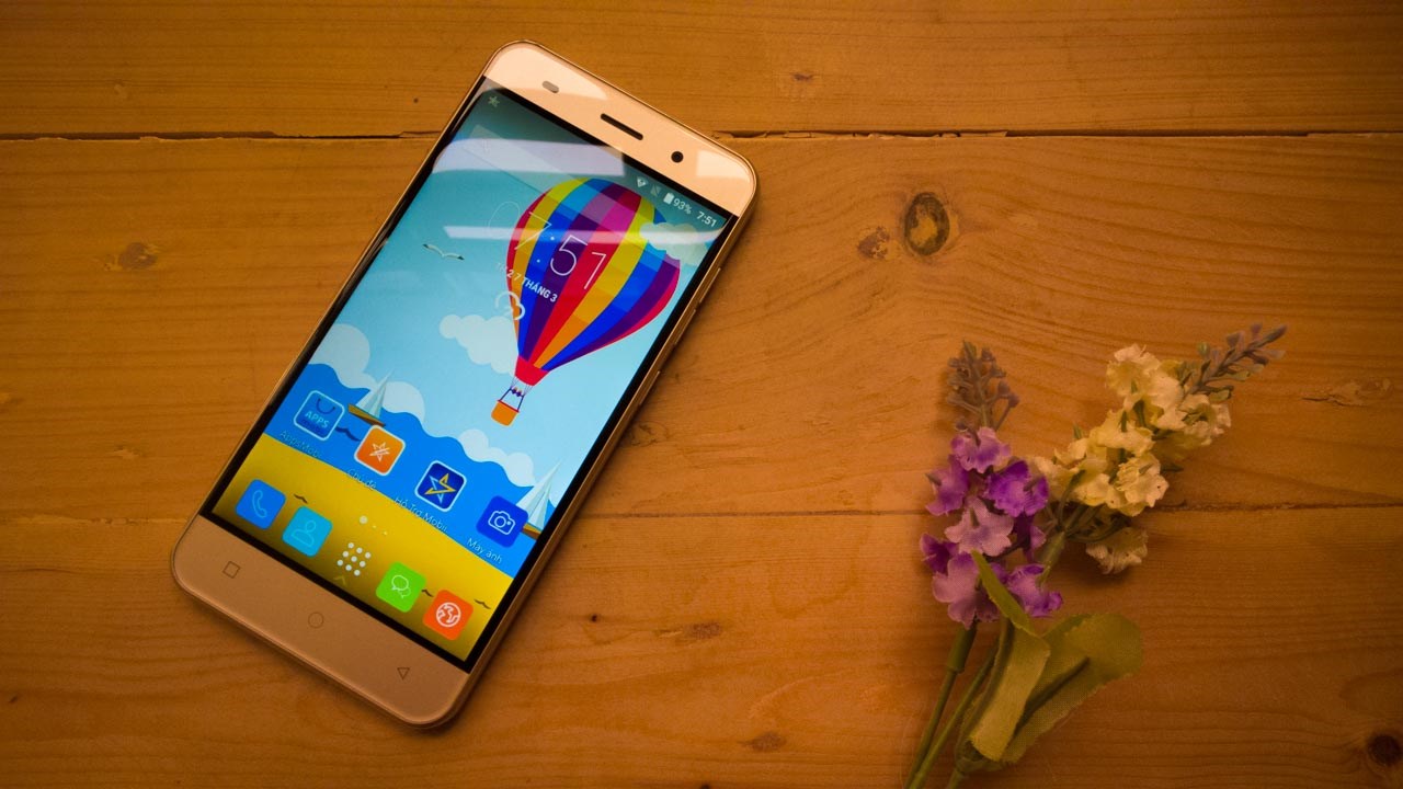 Smartphone khung vỏ kim loại cao cấp, RAM 2GB giảm giá chỉ còn 1.7 triệu đồng Smartphone khung vỏ kim loại cao cấp, RAM 2GB giảm giá chỉ còn 1.7 triệu đồng