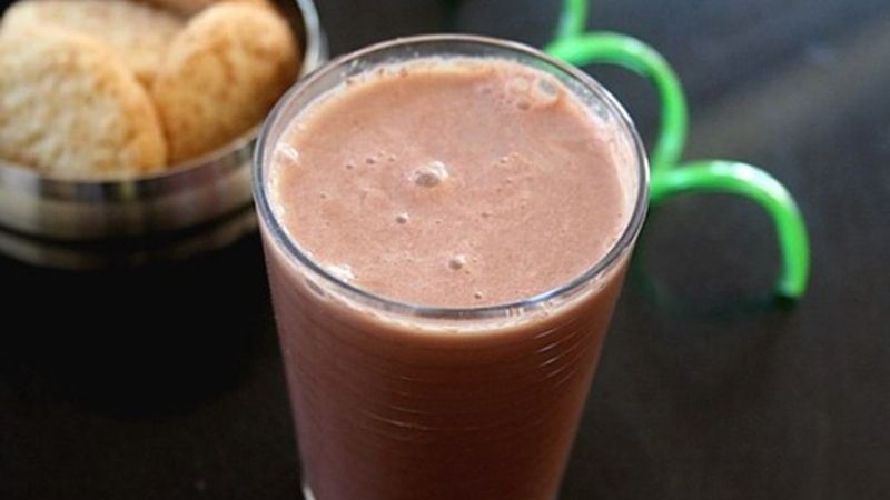 How to make cool iced milk cocoa