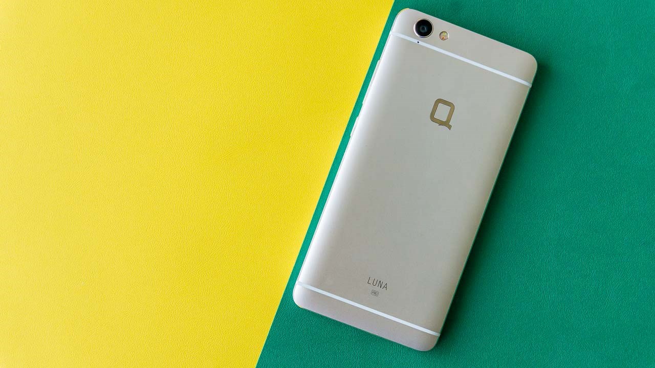 Đâu là chiếc smartphone tầm trung rớt giá nhiều nhất năm qua?