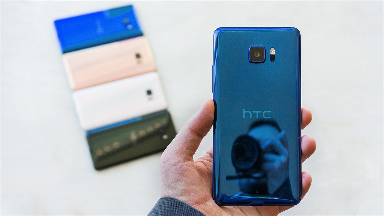 HTC U Ultra bản Sapphire sẽ cho đặt hàng tại Đài Loan vào tháng tới