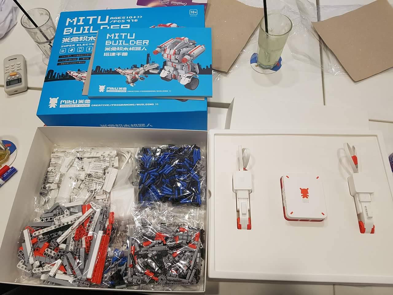 Xiaomi tổ chức offline Mi-Fan chuẩn bị cho việc tấn công thị trường VN năm 2017 Xiaomi tổ chức offline Mi-Fan chuẩn bị cho việc tấn công thị trường VN năm 2017