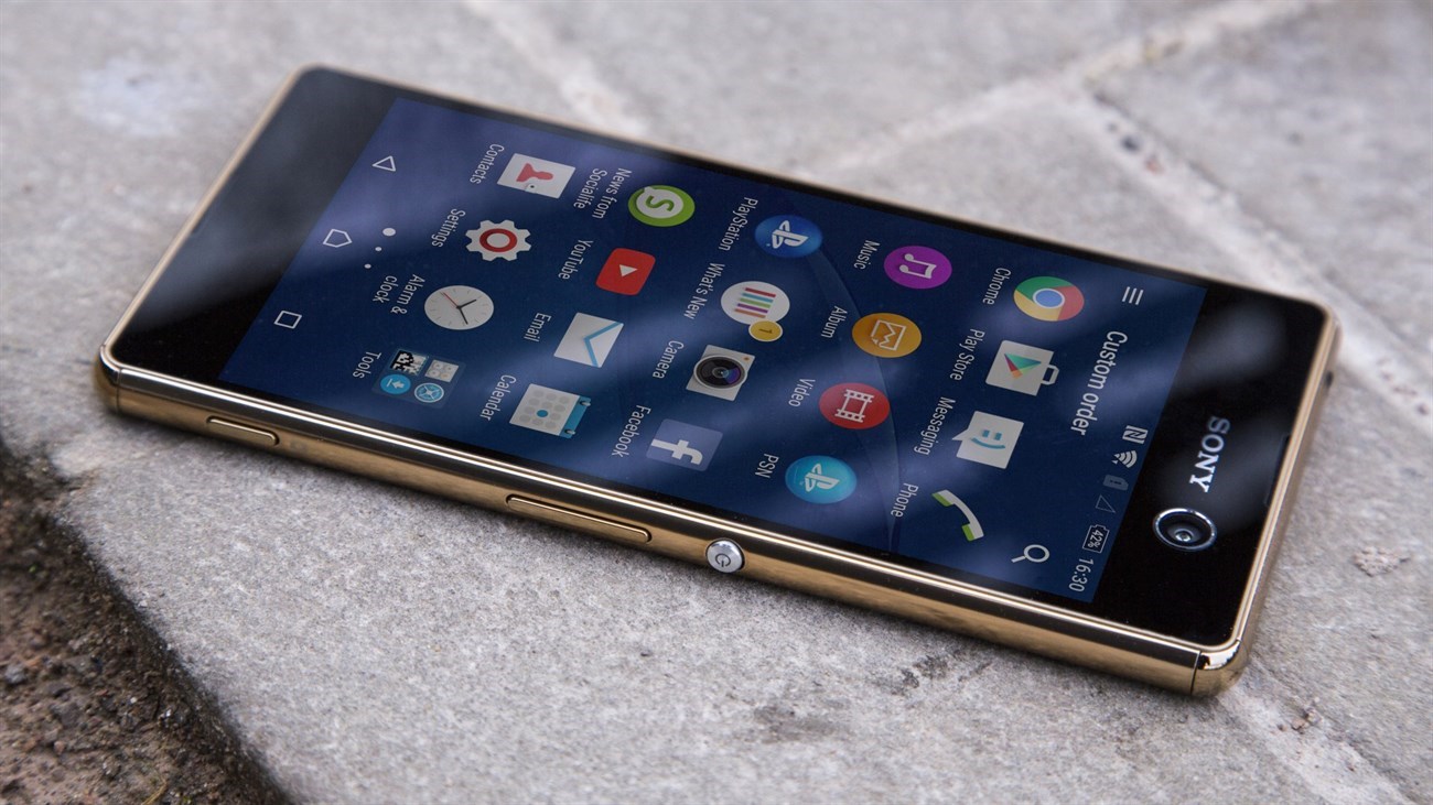 Xperia M5 có chống nước, camera 13/21MP giảm giá mạnh dịp Tết