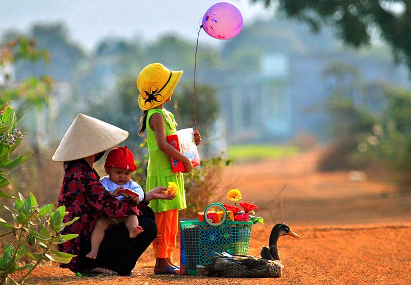 Và từ đó phải đánh đổi nhiều thứ quý báu!