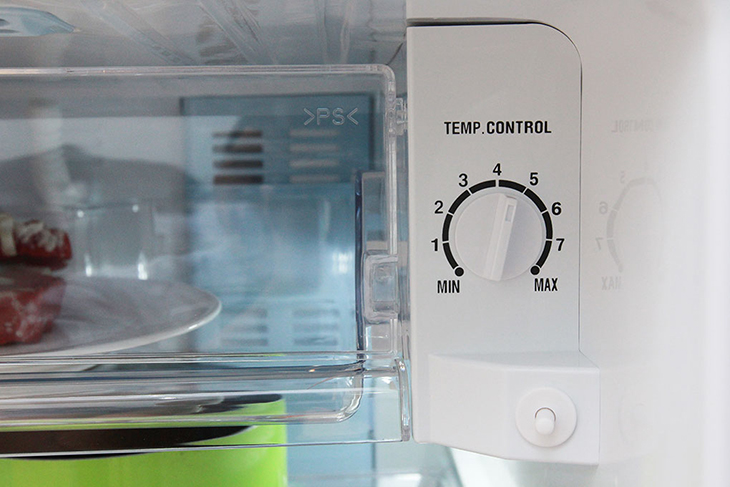 Tại sao tủ lạnh có 2 nút điều chỉnh nhiệt độ? Chức năng của 2 nút?