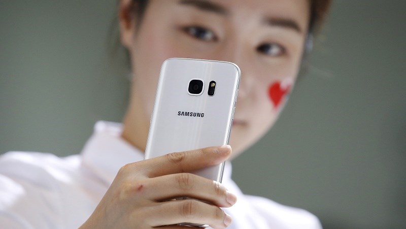 Trợ lý ảo Bixby trên Galaxy S8 hỗ trợ 8 ngôn ngữ khác nhau Trợ lý ảo Bixby trên Galaxy S8 hỗ trợ 8 ngôn ngữ khác nhau