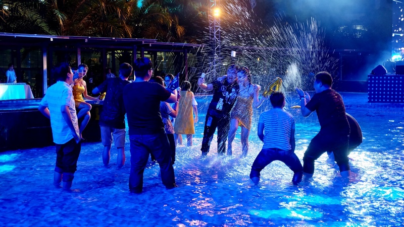 Sự kiện Pool Party Galaxy A 2017: Dẫn đầu xu thế, khẳng định chất tôi