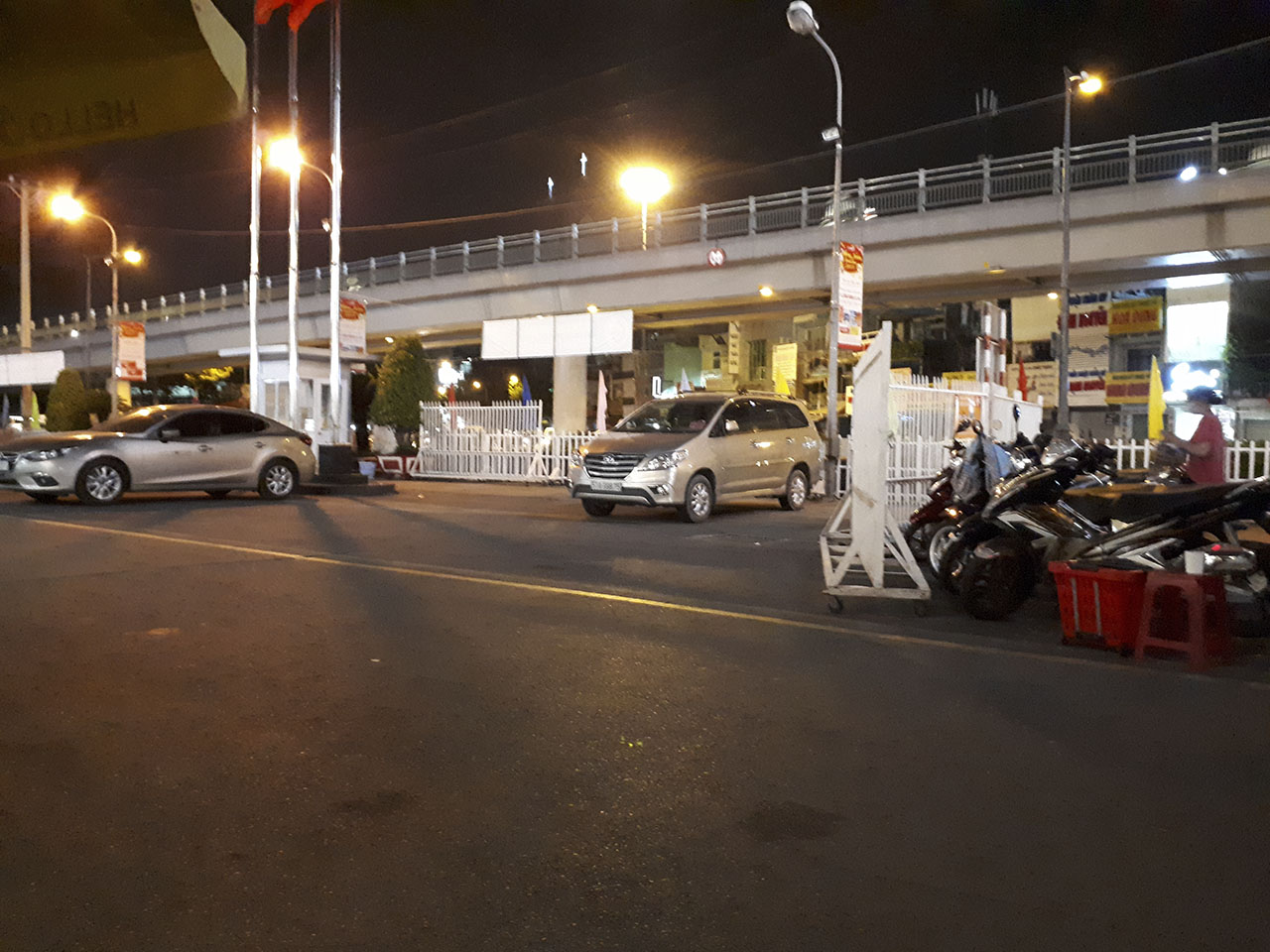 so sánh Galaxy A7 2017 và Galaxy Note 5