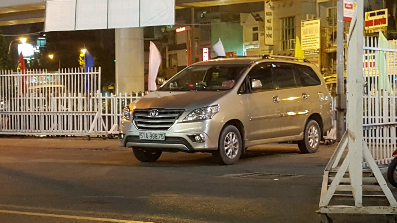 so sánh Galaxy A7 2017 và Galaxy Note 5