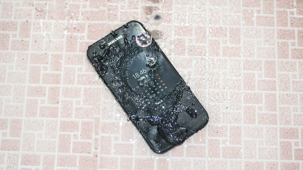 so sánh Galaxy A7 2017 và Galaxy Note 5