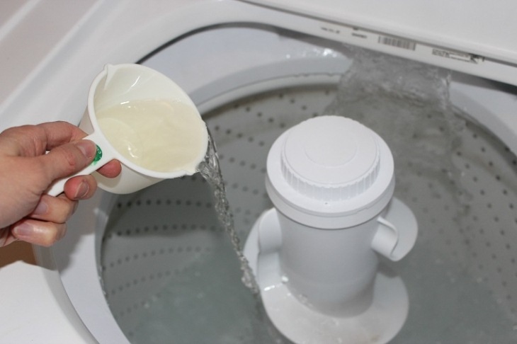 Nguyên nhân máy giặt có mùi hôi và cách khắc phục