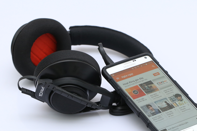 Tải nhạc về để nghe ngoại tuyến cũng là một cách hiệu quả để tiết kiệm dung lượng 4G cho điện thoại