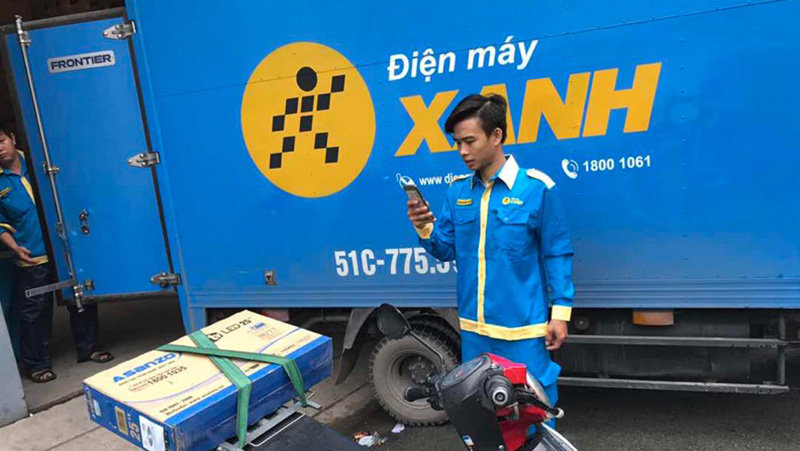 nhan-vien-giao-nhan-dmx nhan-vien-giao-nhan-dmx