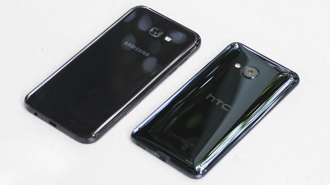 Đọ dáng Galaxy A7 2017 và HTC U Play