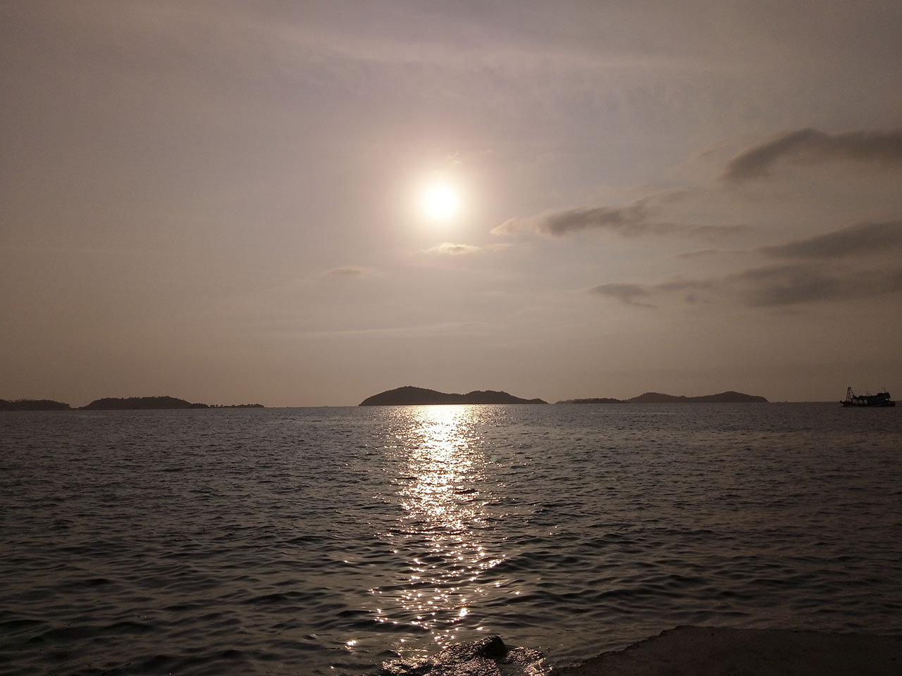 bộ ảnh Nam Du bằng HTC U Play