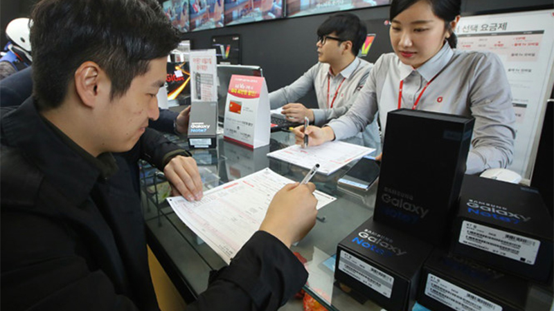 Trả Note 7 Chỉ sau một thời gian ngắn quyết định khai tử Note 7, Samsung đã thu hồi hơn 90% chiếc máy đã bán ra ở Hàn Quốc