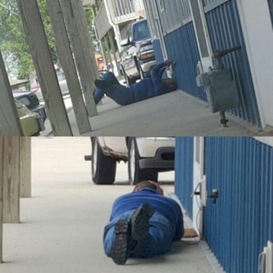 Cười rớt hàm với 11 độc chiêu sạc điện thoại không giống ai của các 