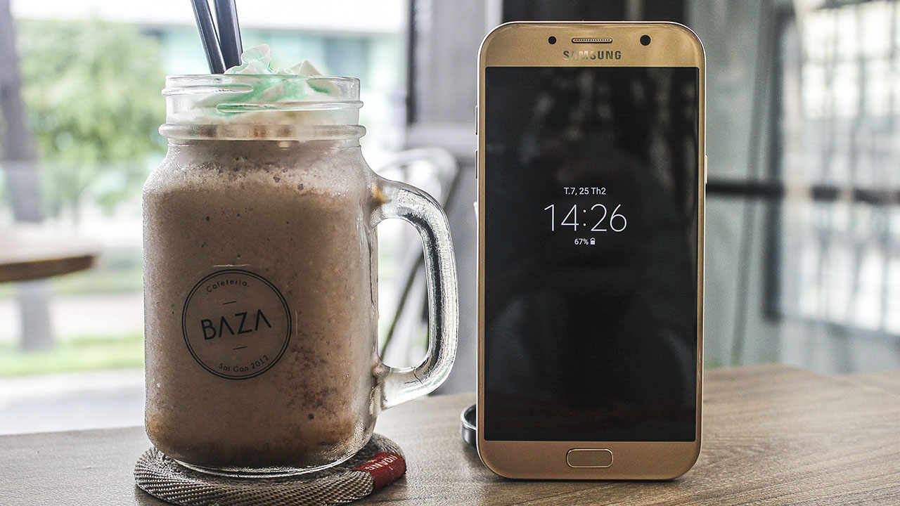 đánh giá chi tiết Galaxy A7 2017