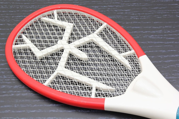 Cách sử dụng và bảo quản vợt bắt muỗi hiệu quả