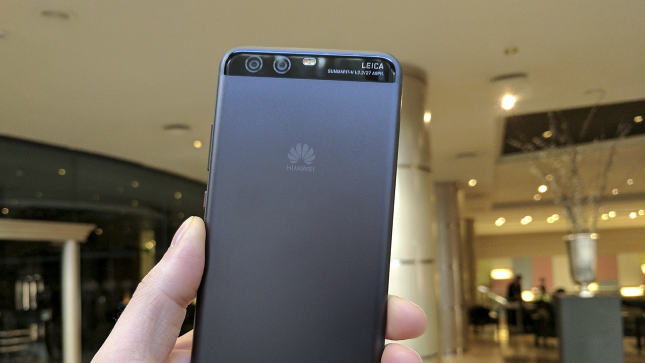 so sánh Xperia XZ Premium và Huawei P10 Plus