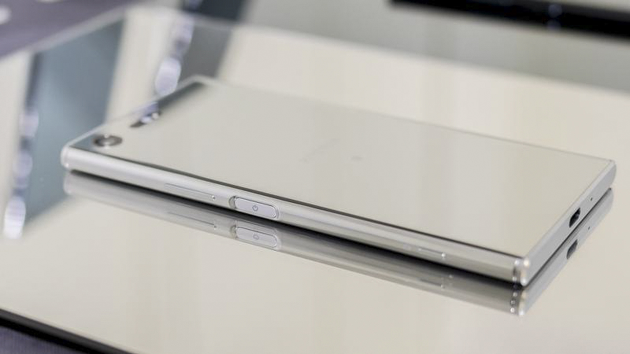 so sánh Xperia XZ Premium