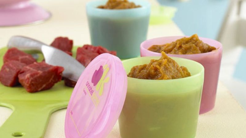 Đánh dấu bột ăn dặm trước khi bảo quản