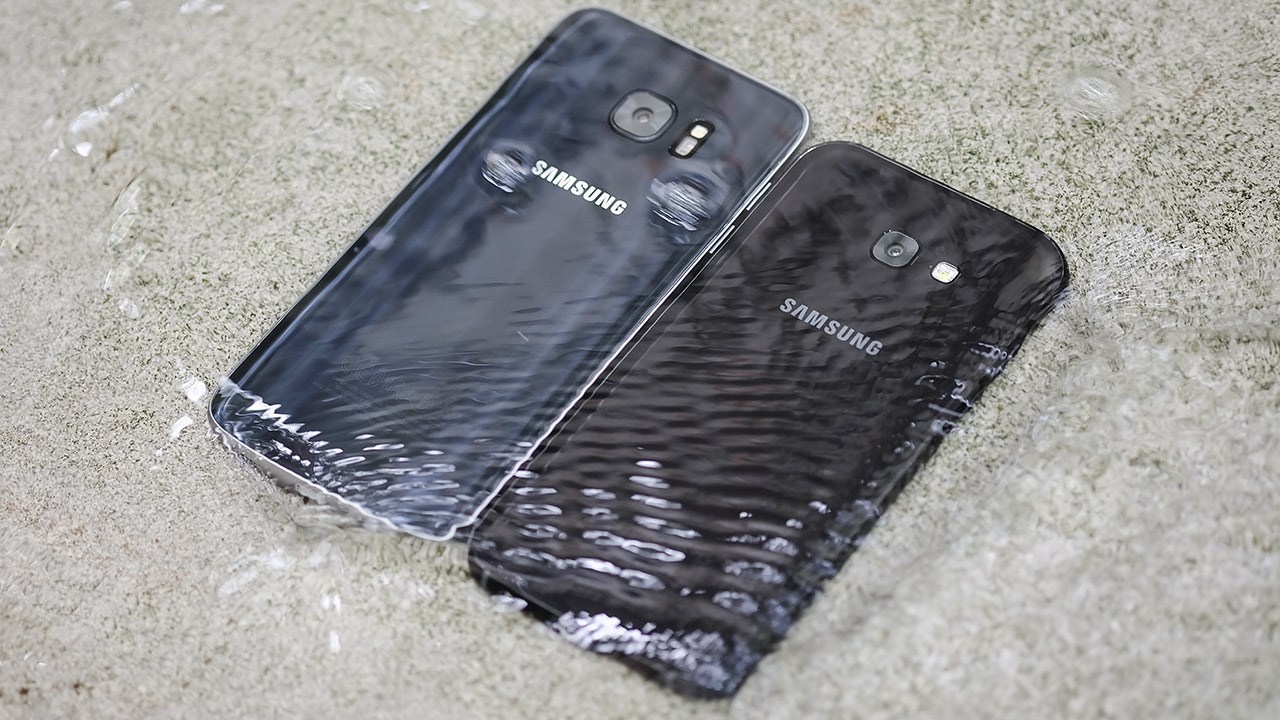 Thiết kế smartphone tầm trung đang dần tiệm cận với cao cấp Thiết kế smartphone tầm trung đang dần tiệm cận với cao cấp