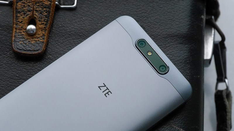 ZTE Blade V8 smartphone trang bị camera kép giá chỉ 4.9 triệu Smartphone trang bị camera kép 13MP ra mắt, giá dưới 5 triệu