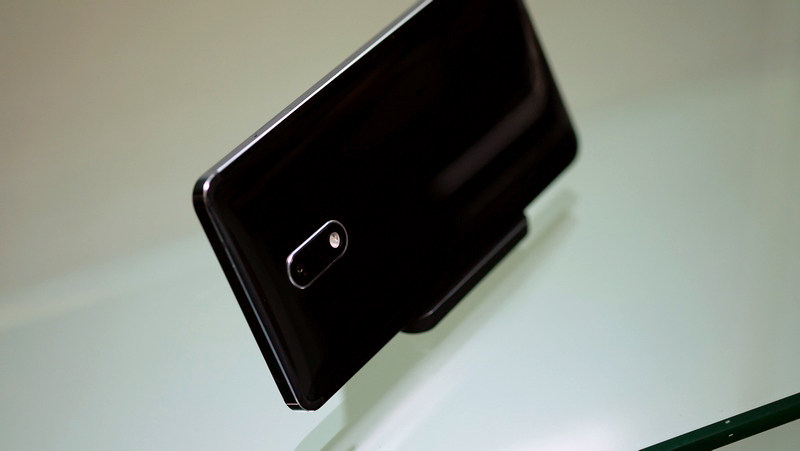 Hình ảnh thực tế Nokia 6 đen bóng tại Việt Nam Hình ảnh thực tế Nokia 6 đen bóng tại Việt Nam