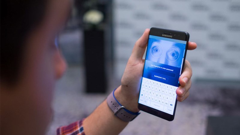 cảm biến khuôn mặt, cảm biến quét võng mạc của samsung s8