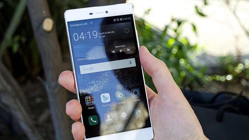 Smartphone tầm trung của Huawei dùng màn hình OLED xuất hiện Smartphone tầm trung của Huawei dùng màn hình OLED xuất hiện